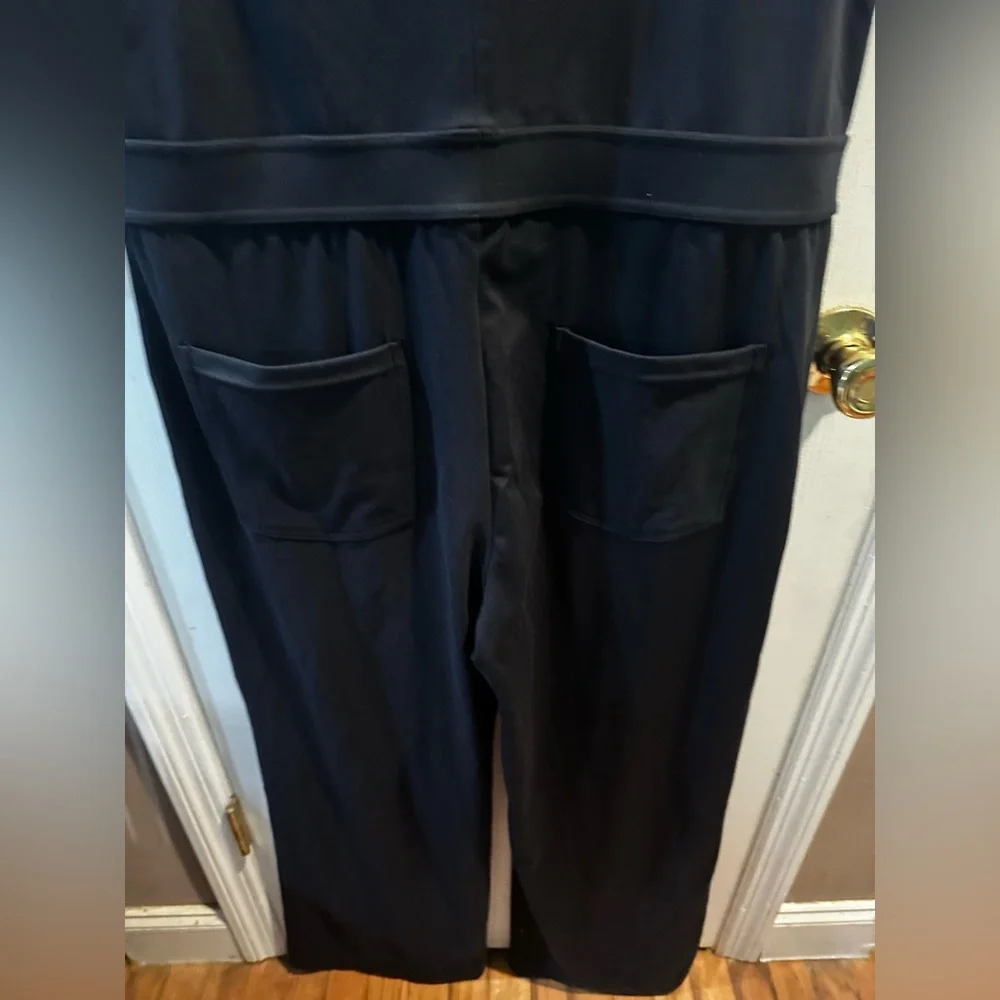 NWT Halara Xl Black Sleeveless Keyhole Jumpsuit Pockets Buttons Work - Picture 6 of 9